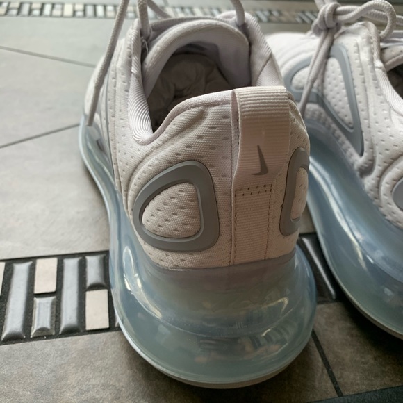 Nike air max 720 • BRAND NEW/NEVER WORN • - Picture 14 of 16
